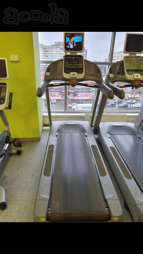 Продаю 10 Беговых дорожек Precor 966i c ТВ-консолями